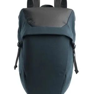 Respect your Universe- Ryu bagpack Excellent used condition
